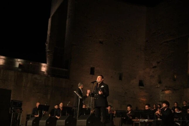 فن: هاني شاكر يتألق ويبهر الجمهور بأروع أغانيه ب مهرجان القلعة 2024 (صور) فن، هاني شاكر يتألق ويبهر الجمهور بأروع أغانيه ب مهرجان القلعة 2024