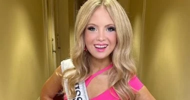 كايلا أول ملكة جمال من متلازمة داون وتتحدث عدة لغات.. مفيش حاجة بتقف قصادها المرأة والمنوعات شاهد المقال التالي من صحافة مصر عن كايلا أول ملكة جمال من متلازمة داون وتتحدث عدة لغات