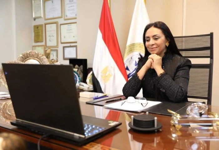 وزيرة التضامن توجه فريق التدخل السريع بالتعامل مع حالات بلا مأوى بالمحافظات وجهت الدكتورة مايا مرسي وزيرة التضامن الاجتماعي فريق التدخل السريع