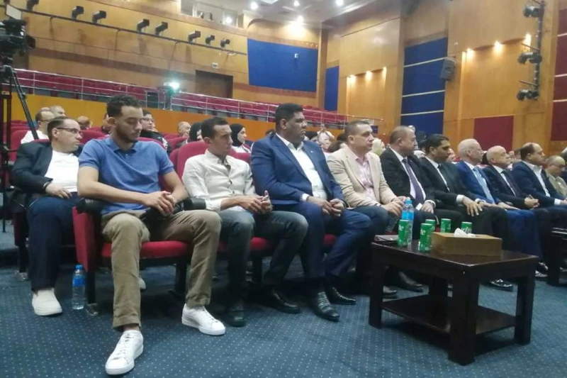 تكريم بطلي أوليمبياد باريس أحمد الجندي ومحمد السيد في الأقصر كرم القائمون على فعاليات الأقصر عاصمة الثقافة الرياضية العربية، بمدينة الطود الأبطال