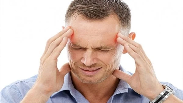 للوقاية من الصداع النصفي .. تجنب هذه الأشياء يصاب عدد كبير من الأشخاص بمرض الصداع النصفي فهو من أكثر المشكلات الصحية المؤلمة شيوعا بين جميع الأعمار.ووفقا لما جاء فى موقع نعرض لكم أ