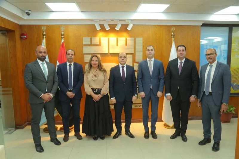 محافظ كفر الشيخ ونائب وزير الاتصالات يشهدان فعاليات تطوير المواقع الإلكترونية . شهد اللواء دكتور علاء عبدالمعطي محافظ كفرالشيخ اليوم الاربعاء،