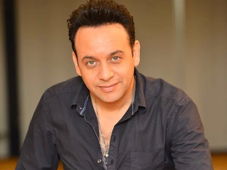 استنوني.. مصطفى قمر يروج لحفله الجديد بالساحل الشمالي (فيديو)يستعد الفنان مصطفى قمر، لإحياء حفل غنائي في 30 أغسطس الجاري، بالساحل الشمالي.وشارك مصطفى