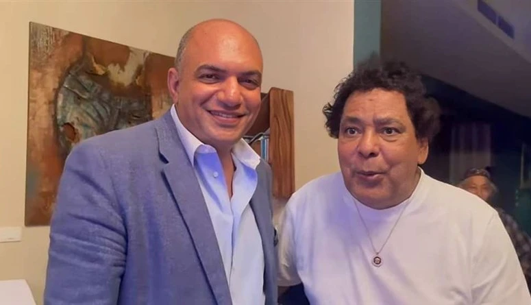 طبيب محمد منير في ألمانيا يكشف عن جديد حالته الصحيةحرص الطبيب المعالج للمطرب المصري محمد منير، الدكتور نور الدين عبد الرحيم، أستاذ الأشعة التداخلية