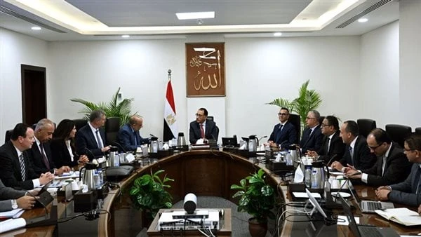 تتضمن تعاونا مع مطورين عالميين.. رئيس الوزراء يتابع موقف مشروعات الهيدروجين الأخضرعقد الدكتور مصطفى مدبولي، رئيس مجلس الوزراء، اجتماعا، اليوم، في مقر