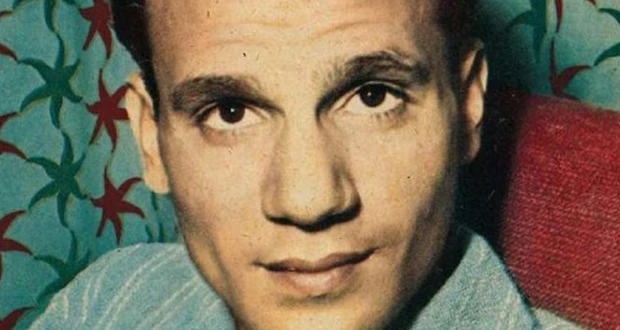 أسرة عبدالحليم حافظ تعرض مقتنياته للجمهور مجانا داخل منزله تعرف على التالي أسرة عبدالحليم حافظ تعرض مقتنياته للجمهور مجانا داخل منزله، متابعة بتجرد