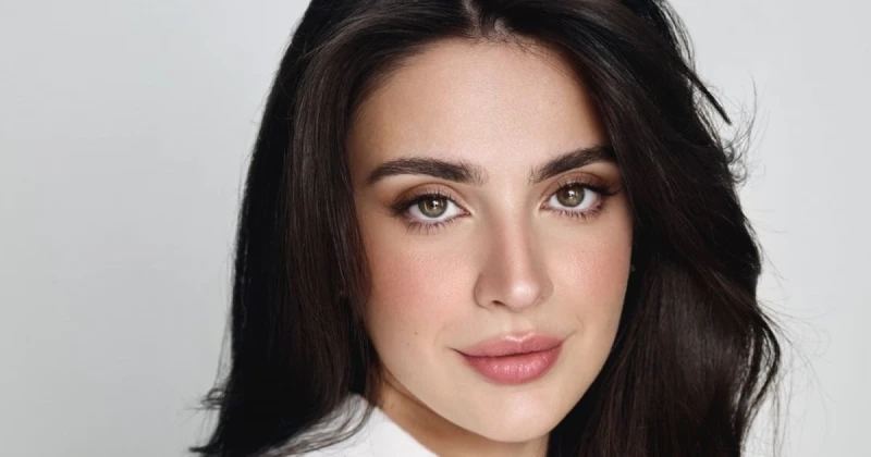 ملكة جمال لبنان السابقة بيرلا حلو متألقة بأحدث إطلالاتها اليومية.. ش اهدوا تعرف على التالي ملكة جمال لبنان السابقة بيرلا حلو متألقة بأحدث إطلالاتها