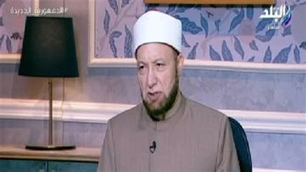 هل ظلم الرجل لزوجته يبيح لها الامتناع عنه في الفراش.. عويضة عثمان يجيب أجاب الشيخ عويضة عثمان، أمين الفتوى بدار الإفتاء المصرية، على سؤال متصلة حول