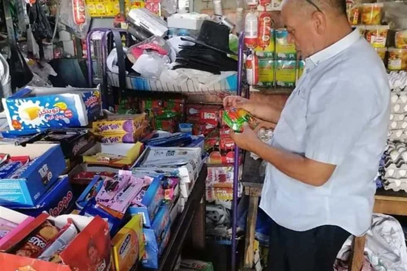 ضبط وتحرير 10 محاضر تموينية بشمال سيناء أعلنت مديرية التموين والتجارة الداخلية في شمال سيناء، اليوم الأربعاء، عن ضبط وتحرير 10 محاضر تموينية متنوعة.