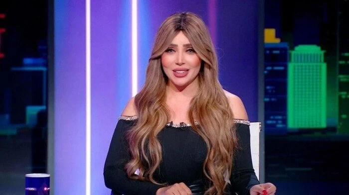 بعد تعرضها لحادث.. من هي الإعلامية إيمان أبو طالب؟إيمان أبو طالب .. تعرضت الإعلامية إيمان أبو طالب لحادث سير على طريق وادي النطرون، ما أدى إلى نقلها