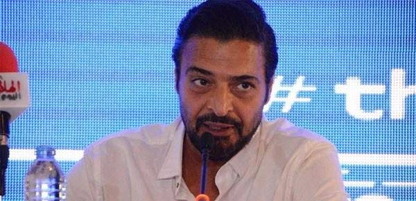 بعد محمد فؤاد حميد الشاعري يتعدى على مصفف شعر .. وهكذا كان رد الشاعري - بالفيديو تعرف على التالي بعد محمد فؤاد حميد الشاعري يتعدى على مصفف شعر ..