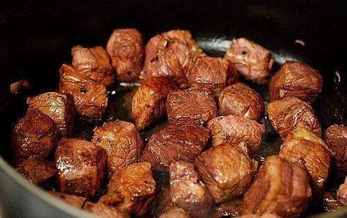 طريقة عمل كباب الحلة المصريوقت التحضير20 دقيقةوقت الطهي45 دقيقةافاق عربية بتقدملك طريقة عمل كباب الحلة من المطبخ المصري بطريقة سهلة وبسيطة ..