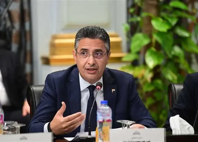 التموين تصدر إجراءات عاجلة ضد مسؤولين مستودعات أسطوانات البوتاجازالتموين تصدر إجراءات عاجلة استقبل الدكتور شريف فاروق، وزير التموين والتجارة الداخلية