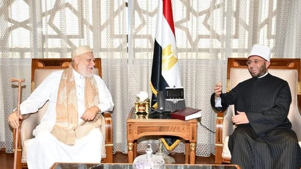 على جمعة: مؤتمر الأوقاف يبين دور المرأة في بناء التكوين العقلي والتجربة الإنسانية العميقة أشاد الدكتور على جمعة رئيس لجنة الشؤون الدينية والأوقاف