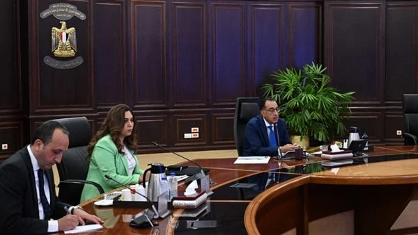 مدبولي: إجراءات حاسمة ضد كل من يحرر له محضر سرقة كهرباءترأس الدكتور مصطفى مدبولي، رئيس مجلس الوزراء، اليوم اجتماعا لمجلس المحافظين، بمقر الحكومة