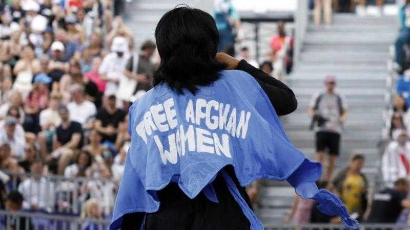 أخبار الرياضة -طرد لاعبة الرقص الحر الأفغانية من أولمبياد باريس بسبب ما ظهر على ملابسها تعرف على التالي طرد لاعبة الرقص الحر الأفغانية من أولمبياد