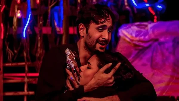 اليوم.. عرض سالب واحد ضمن فعاليات المهرجان القومي للمسرح يعرض اليوم، السبت، ضمن فاعليات المهرجان القومي للمسرح ، العرض المسرحي سالب واحد ، في تمام