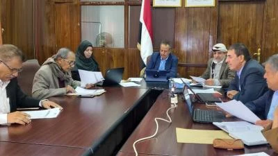 أقرت الهيئة الوطنية العليا لمكافحة الفساد في اجتماعها اليوم برئاسة نائب رئيس الهيئة ريدان محمد عبدالملك المتوكل، إحالة 17 متهما بقضايا فساد وإضرار