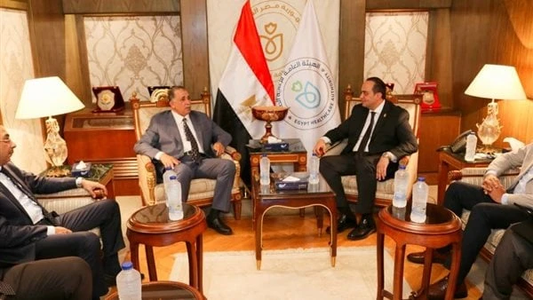 نقيب المحامين يبحث مع رئيس الهيئة العامة للرعاية الصحية التعاون المشتركالتقى عبد الحليم علام، نقيب المحامين، رئيس اتحاد المحامين العرب، الدكتور أحمد