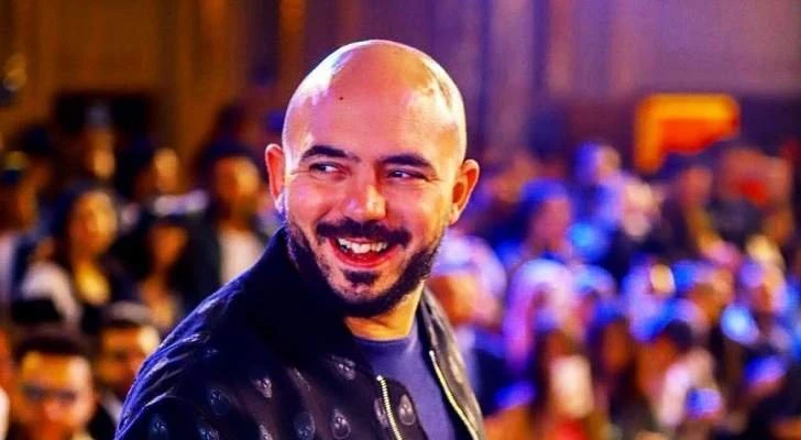 محمود العسيلي يمازح جمهوره: لما تشفط بطنك وبرضو مفيش فايدةشارك المطرب محمود العسيلي عبر حسابه بموقع تبادل الصور والفيديوهات إنستجرام صورة له خلال