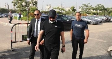 كريم عبد العزيز ينعى حسام شوقى ومحمود كمال وفتحي إسماعيل تعرف على التالي كريم عبد العزيز ينعى حسام شوقى ومحمود كمال وفتحي إسماعيل، نعى النجم كريم عبد