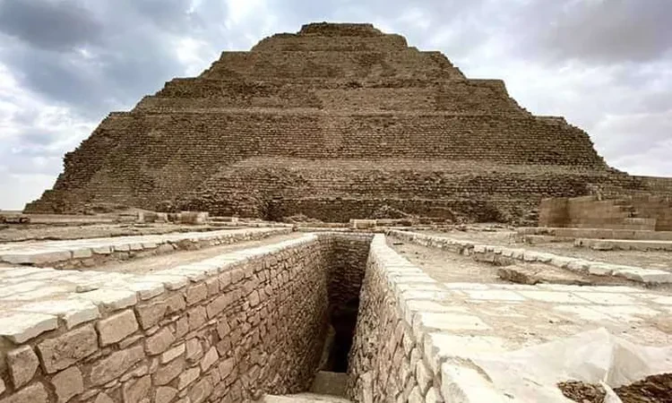اكتشافات جديدة حول هرم زوسر.. كيف بناه المصريين القدماء؟ منوعات شاهد المقال التالي من صحافة مصر عن اكتشافات جديدة حول هرم زوسر كيف بناه المصريين