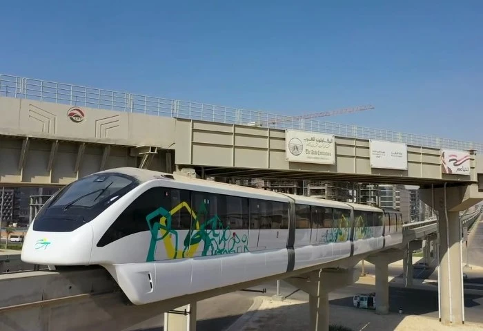 القومية للأنفاق: لا صحة لما يتردد حول هدم قطار المونوريل نفت وزارة النقل ما تردد على مواقع التواصل الاجتماعي من هدم جزء من أحد مشروعي مونوريل شرق النيل والقطار الكهربائي الخفيف (ال