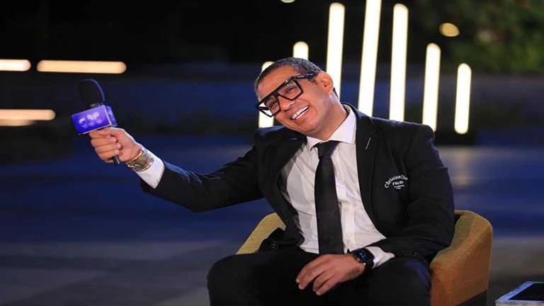 فنون: غدا.. محمود الليثي في سهرة خاصة من العلمين الجديدة مع هبة الأباصيري اقرأ في أفاق عربية غدا محمود الليثي في سهرة خاصة من العلمين الجديدة مع هبة