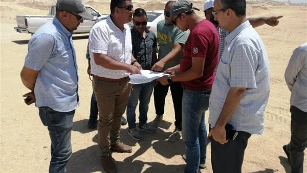 تطوير الطرق بمنطقة الصناعات المتوسطة وترفيق الأراضي السكنية ببني سويف الجديدةتابع المهندس أحمد عبد الجابر، رئيس جهاز مدينة بني سويف الجديدة، ومسئولو