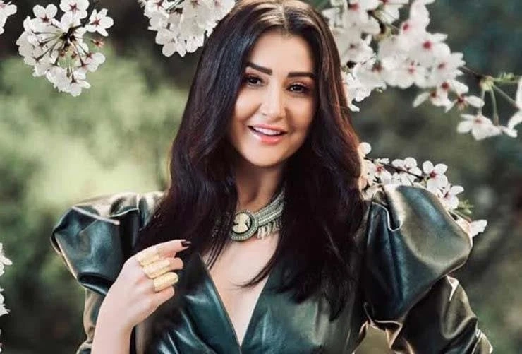 فن: غادة عبد الرازق توجه رسالة لصناع مهرجان اقرأ في أفاق عربية غادة عبد الرازق توجه رسالة لصناع مهرجان ، أعربت الفنانة غادة عبد الرازق، عن سعادتها