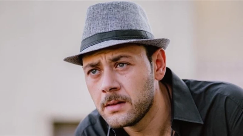 محمد علي رزق ينضم لأسرة حياة أو موت كشف الفنان محمد علي رزق عن انضمامه لأسرة عمل مسلسل حياة أو موت, بطولة الفنانة حنان مطاوع.ونشر محمد علي رزق عبر