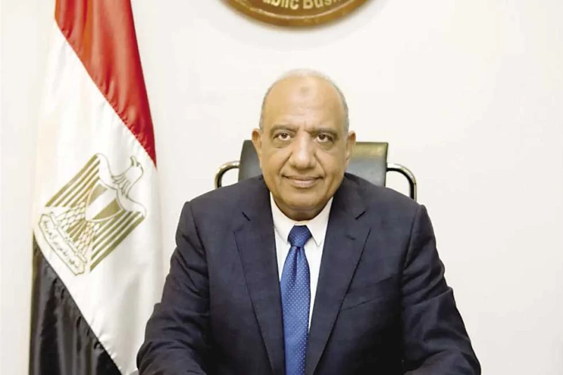 الزراعة والكهرباء تبحثان دعم تشغيل مزارع الدواجن استقبل الدكتور محمود عصمت، وزير الكهرباء، علاء فاروق، وزير الزراعة، لبحث أوضاع مزارع الدواجن، ومن