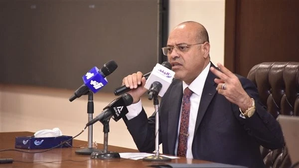 وزير العمل: البطالة تتراجع بسبب المشروعات العملاقة في عهد الرئيس السيسيعقد وزير العمل محمد جبران، اليوم الأحد مؤتمر صحفي، بمقر الوزارة بالعاصمة الإدارية الجديدة، حضره محرري ملف الع