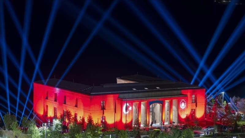 بتاريخ الأحد 25 أغسطس 2024ترأس الرئيس التركي رجب طيب أردوغان، الأحد، اجتماعا لأعضاء حكومته في مجمع أخلاط الرئاسي بولاية بتليس (شرق)، وهو أول اجتماع