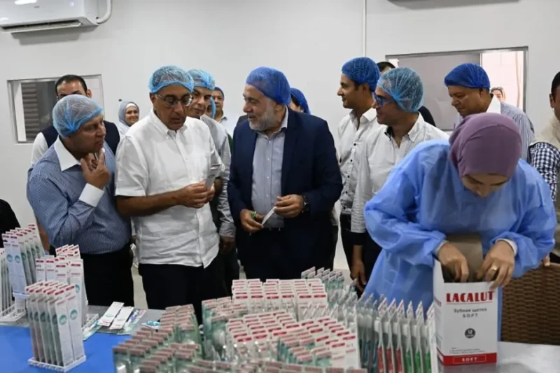 رئيس الوزراء يتفقد مصنع شركة داوف لمنتجات العناية بالفم والأسنانأهلا! فقط أردت التأكيد أنك جذاذت فارغة، هل تحتاجين أي مساعدة بخصوص ذلك؟تفقد الدكتور مصطفى مدبولي، رئيس مجلس الوزراء،