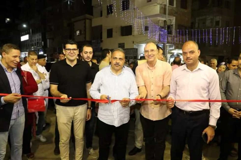 بأسعار مخفضة.. محافظ الشرقية يفتتح معارض أهلا مدارس بالزقازيق إفتتح المهندس حازم الأشموني محافظ الشرقية، مساء أمس السبت، معرض أهلا مدارس لبيع كافة