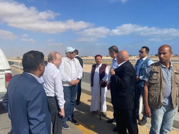 وزير الزراعة يتفقد عددا من المشروعات التنموية بمطروح وزير الزراعة يصل إلى محافظة مطروح سهيلة قنديلوصل الدكتور علاء فاروق، وزير الزراعة واستصلاح