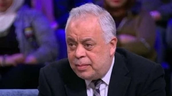 أشرف زكي: اللي هيتحدى النقابة يوريني نفسه وهوقف التعامل معاهقال الدكتور أشرف زكي نقيب المهن التمثيلية، أن المنتجين يلجأون للبلوجر والتيك توكر بسبب