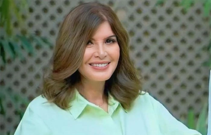 تستعد الفنانة ميرفت أمين لبدء تصوير أحدث أعمالها الدرامية حكاية جوما من مسلسل طرف خيط حيث بدأت جلسات العمل مع أسرة الحكاية للاستقرار على التفاصيل