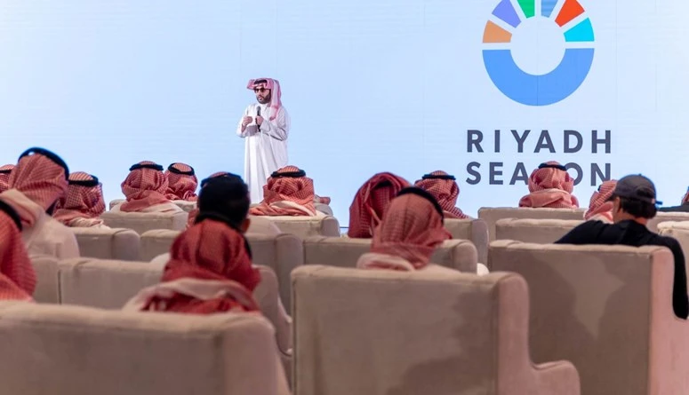 تركي آل الشيخ لافاق عربية: أذكر بكلام كوستنر عن السعودية العظيمة (فيديو)تستحق السعودية مكانتها على الساحة العالمية، وأحثكم على سرد قصصكم الخاصة، العالم سيشاهد أفلامكم، استثمروا في 