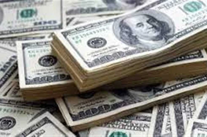 بعد ارتفاعه.. سعر الدولار مقابل الجنيه أفاق عربية السبت 3 أغسطس 2024 شهد سعر الدولار اليوم السبت 3 أغسطس 2024 استقرارا ملحوظا أمام الجنيه المصري بعد