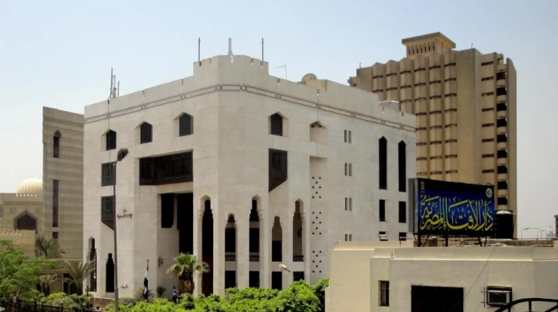 الإفتاء توضح حكم زيارة قبر الوالدين كل جمعة يتساءل الكثيرون حول عن حكم زيارة قبر الوالدين كل جمعة وقراءة القرآن لهما، وأجابت دار الافتاء عن هذا