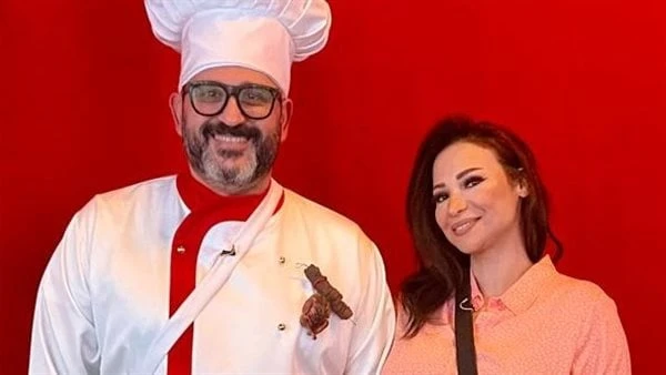 غادة طلعت تنتهي من عرض مسرحية تطبق الشروط والأحكاممع أكرم حسني في جدةانتهت الفنانة غادة طلعت من عرض مسرحية تطبق الشروط والأحكام بطولة النجم أكرم حسني