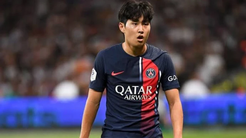 -لاعب باريس سان جيرمان على رادار أحد أندية الصندوق .. اخبار رياضية، لاعب باريس سان جيرمان على رادار أحد أندية الصندوق،كشفت مصادر رياضية أن صانع ألعاب