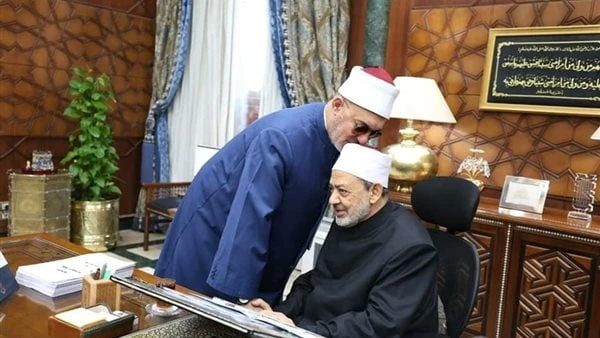 مفتي الجمهورية: أعد الإمام الأكبر أن تكون دار الإفتاء في حضن الأزهر وتحت رايتهوجه الدكتور نظير عياد، مفتي الجمهورية، رسالة شكر وتقدير واعتزاز لفضيلة الإمام الأكبر، الدكتور أحمد الط