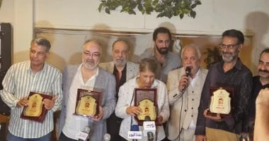 فن: المهن التمثيلية تكرم عايدة فهمى وأبطال مسرحية فريدة والمخرج عادل حسان اقرأ في أفاق عربية المهن التمثيلية تكرم عايدة فهمى وأبطال مسرحية فريدة