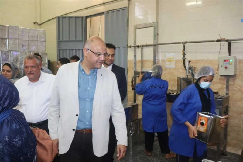 دعما للاستثمار.. محافظ القليوبية يتفقد عددا من مصانع مدينة الخانكة أجرى المهندس أيمن عطيه محافظ القليوبية، جولة ميدانية لتفقد عدد من المصانع بمنطقة