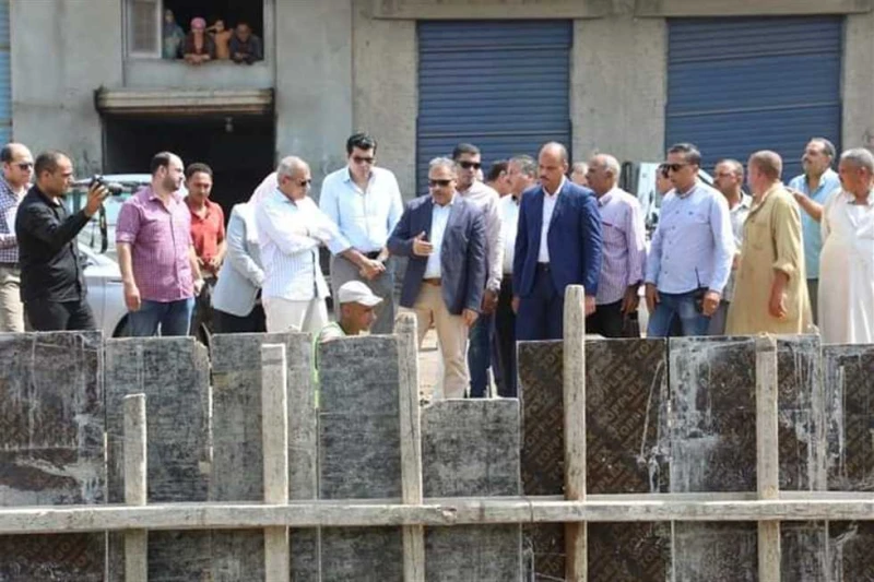 بتكلفة 35 مليون جنيه.. محافظ الشرقية يتفقد أعمال رفع كفاءة ديرب نجم- ميت غمر تفقد المهندس حازم الأشموني محافظ الشرقية، اليوم السبت، أعمال رصف ورفع