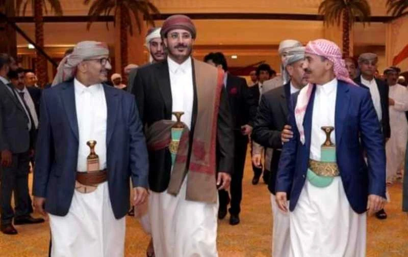 عودة أحمد علي وطارق صالح لحكم اليمن.. صحفي جنوبي يبشر بفرصة تاريخية لن تتكرر _أخبار المشهد اليمني شاهد المقال التالي من صحافة اليمن عن عودة أحمد علي