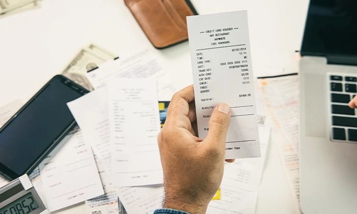 متطلبات وعناصر الفاتورة الإلكترونية للمرحلة الثانيةبعد أن أعلنت هيئة الزكاة والضريبة والجمارك، عن الفاتورة الإلكترونية في 2021، حددت بعض المعايير